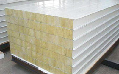 冷库保温墙板施工_贵德彩钢夹芯板安装技术要点