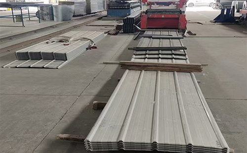 贵德彩钢岩棉板多少钱一平米？今日价格组成全解析