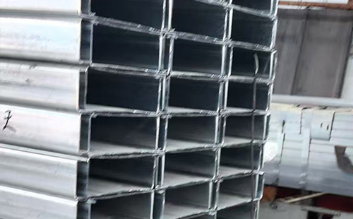 贵德C型钢选型与在轻贵德钢结构中的应用解析 贵德C型钢选型与在轻贵德钢结构中的应用解析